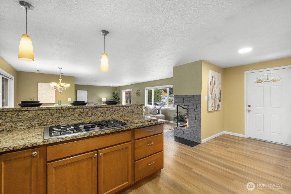 2122 Cascade Place W