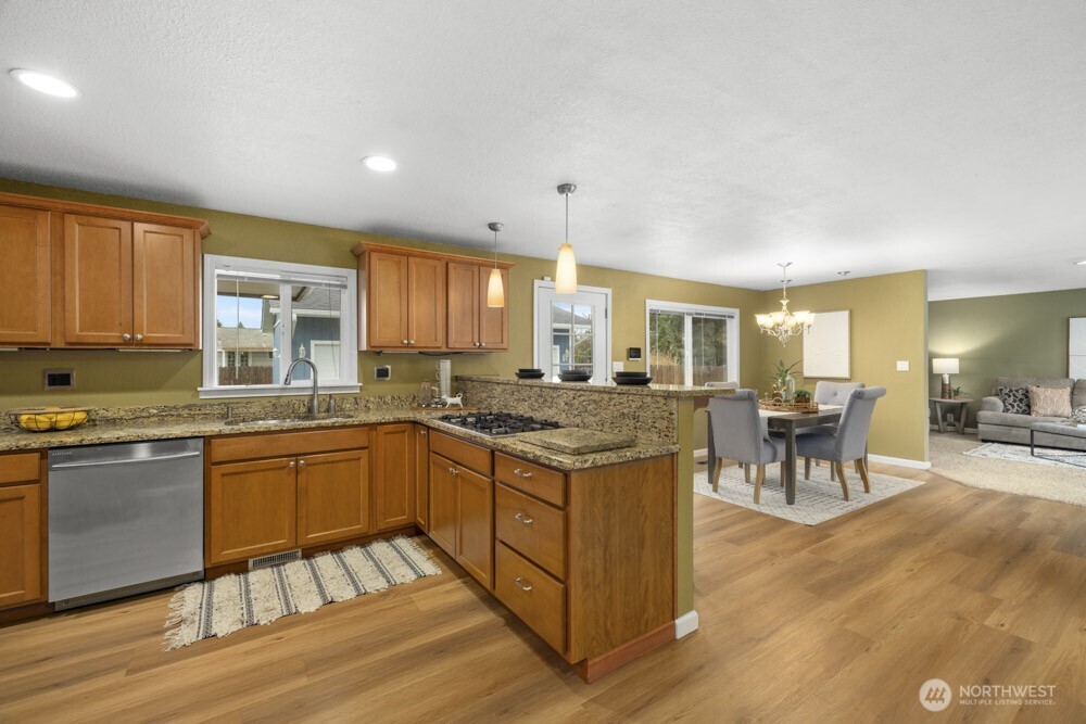 2122 Cascade Place W