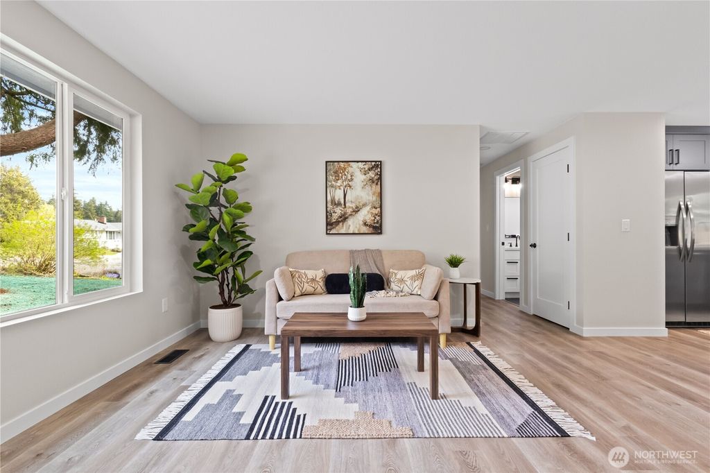 Photo of 513 NE Cottonwood Drive, Bremerton, WA 98311 (MLS # 2503392)