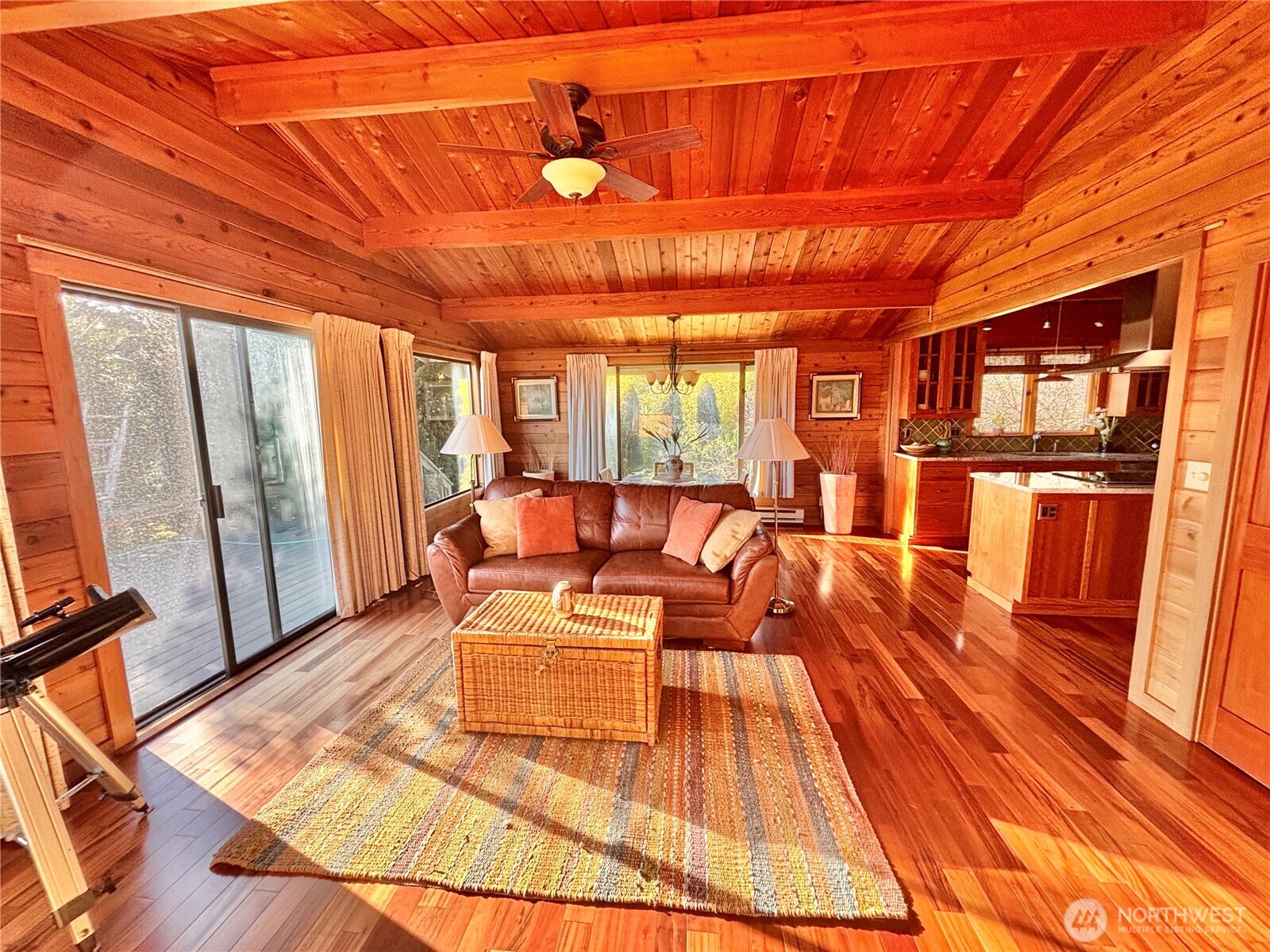 141 Sunset Boulevard