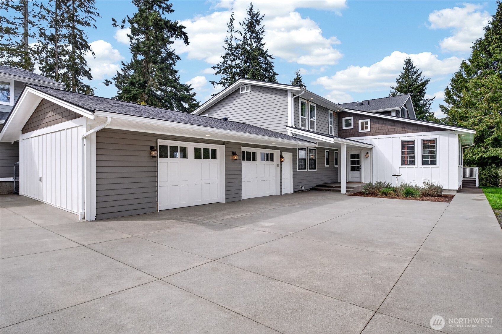 Stanwood, Washington, 98274, United States, 10 Bedrooms Bedrooms, ,7 BathroomsBathrooms,Residential,Active,2037568