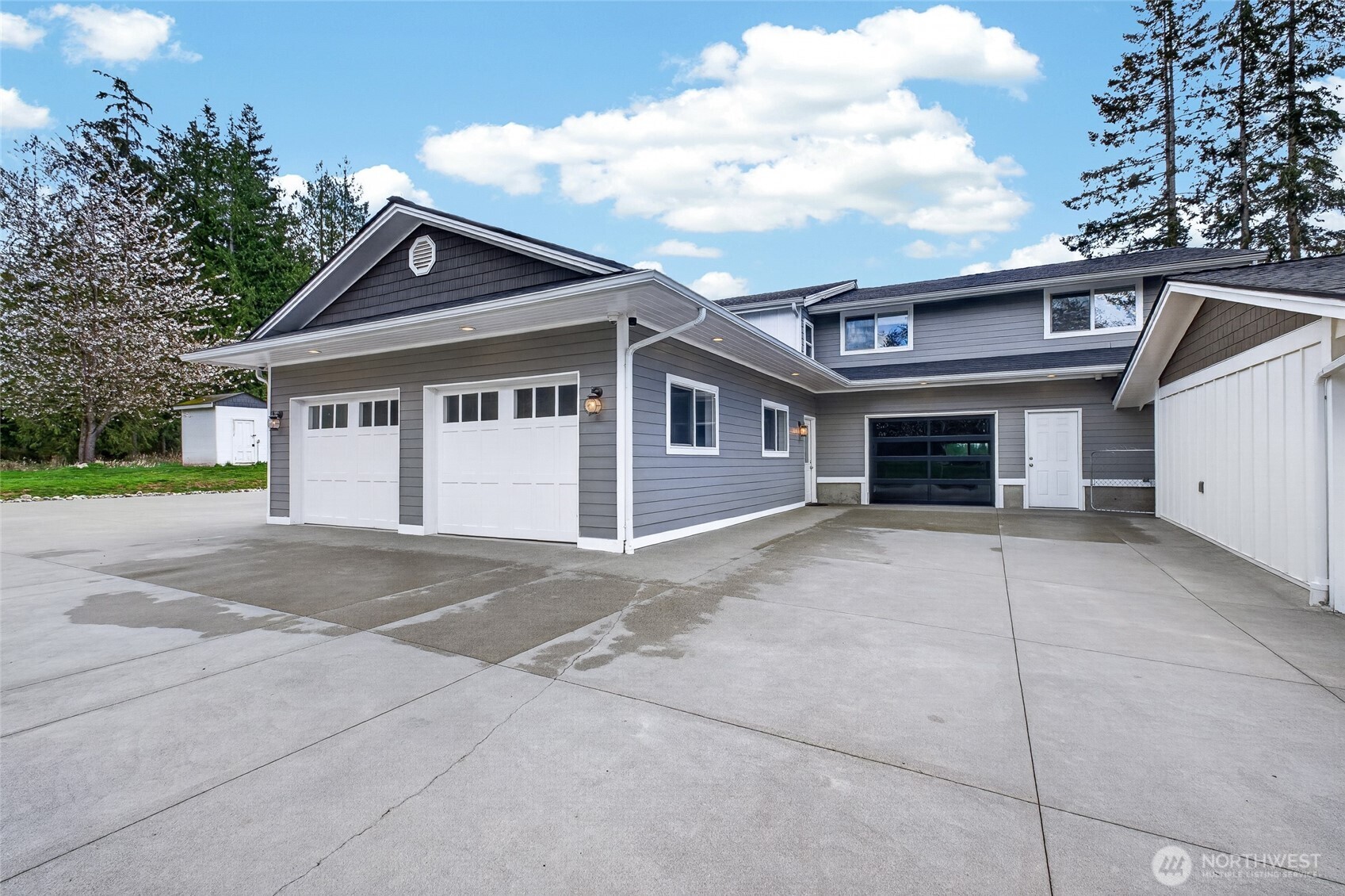 Stanwood, Washington, 98274, United States, 10 Bedrooms Bedrooms, ,7 BathroomsBathrooms,Residential,Active,2037568