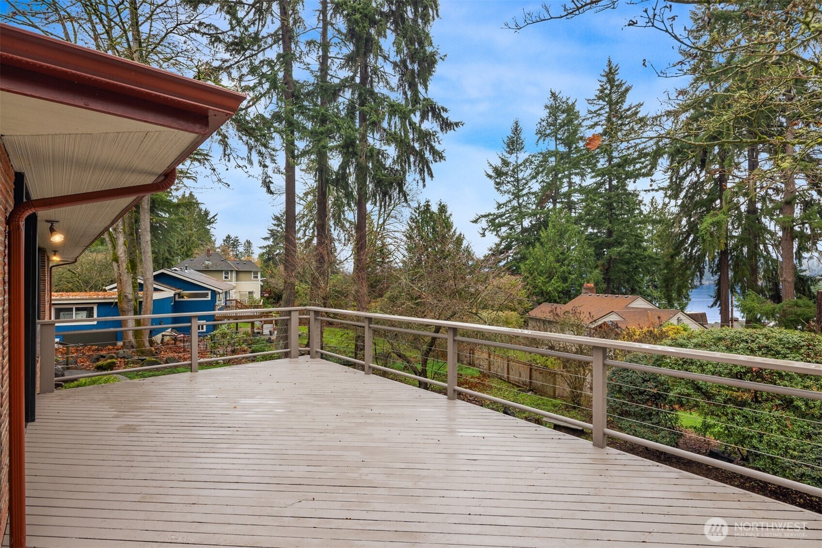Seattle, Washington, 98125, United States, 7 Bedrooms Bedrooms, ,3 BathroomsBathrooms,Residential,Active,1999918