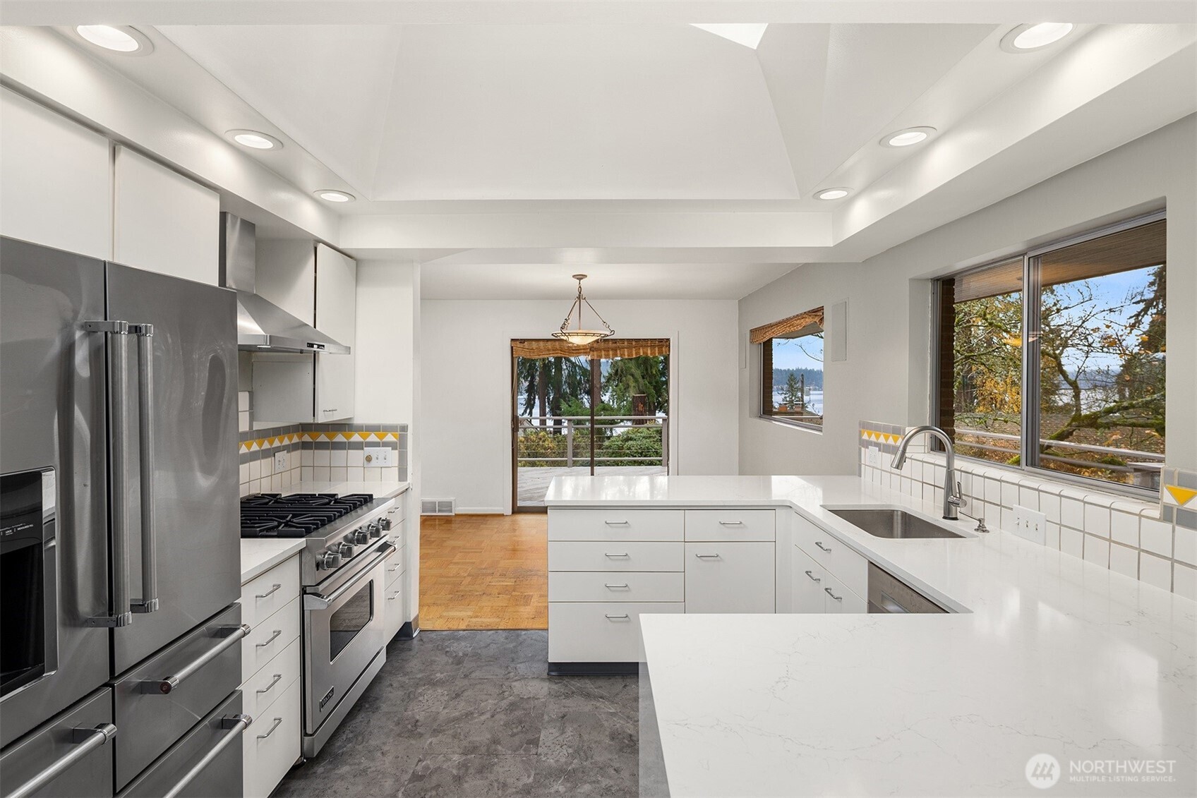 Seattle, Washington, 98125, United States, 7 Bedrooms Bedrooms, ,3 BathroomsBathrooms,Residential,Active,1999918