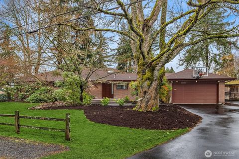 Photo of 10000 48th Avenue NE, Seattle, WA 98125 (MLS # 2458085)