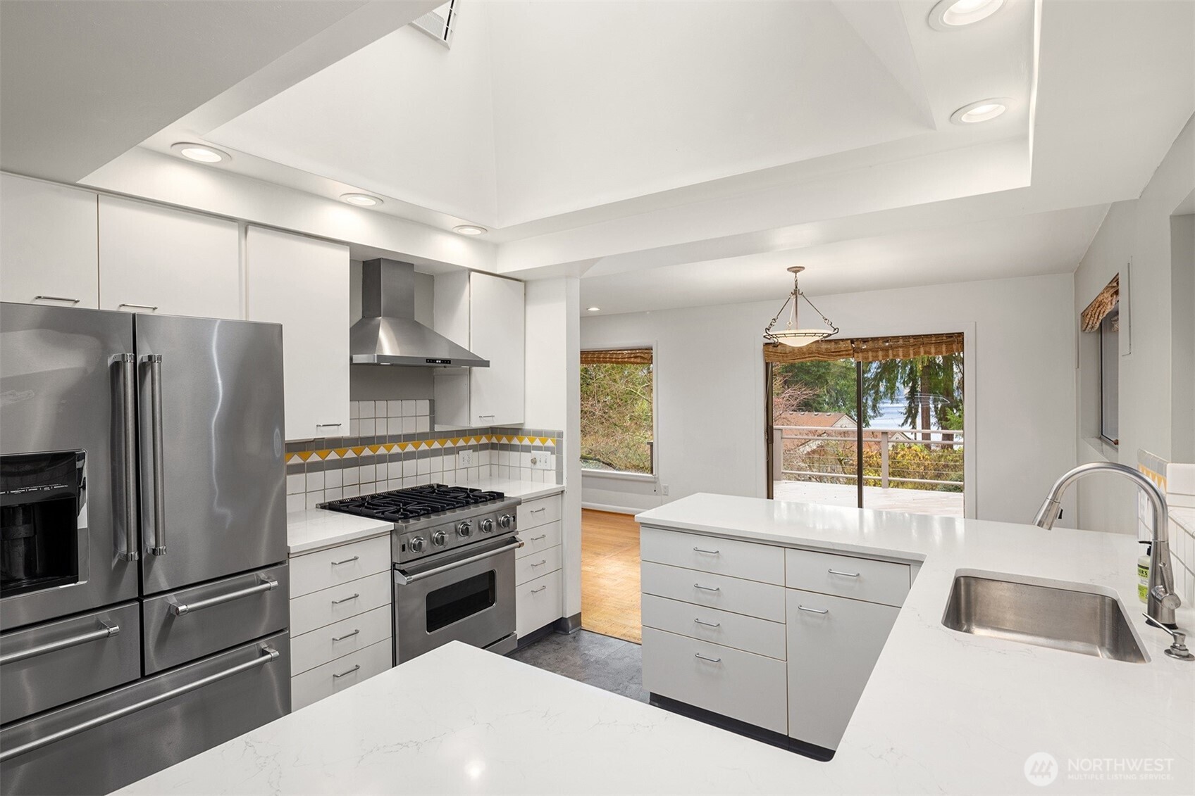 Seattle, Washington, 98125, United States, 7 Bedrooms Bedrooms, ,3 BathroomsBathrooms,Residential,Active,1999918