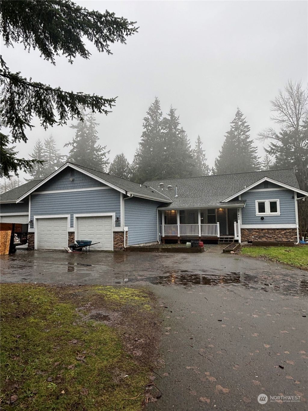 Photo of 37460 51st Avenue S, Auburn, WA 98001 (MLS # 2319241)