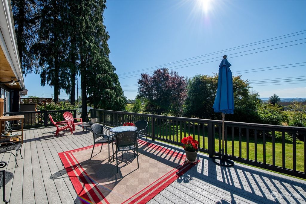 Photo of 706 82nd Avenue SE, Lake Stevens, WA 98258 (MLS # 2267987)