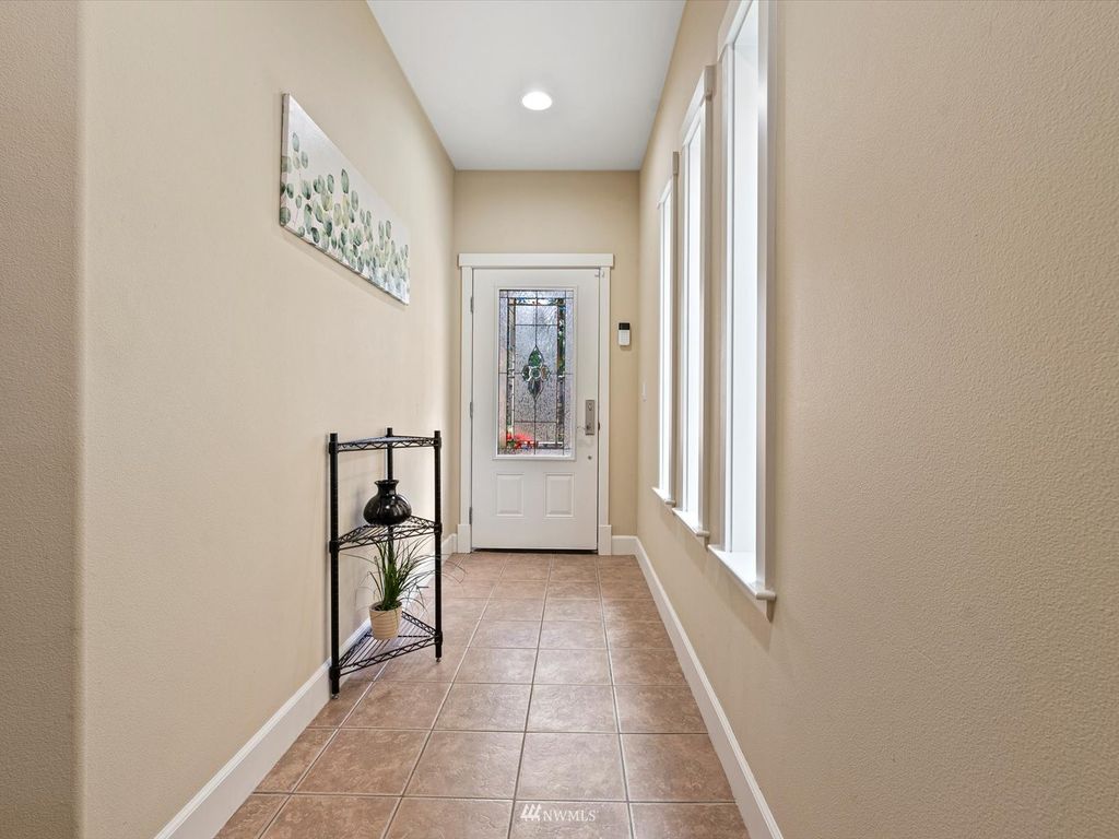 Photo of 23517 88th Place W, Edmonds, WA 98026 (MLS # 1963819)