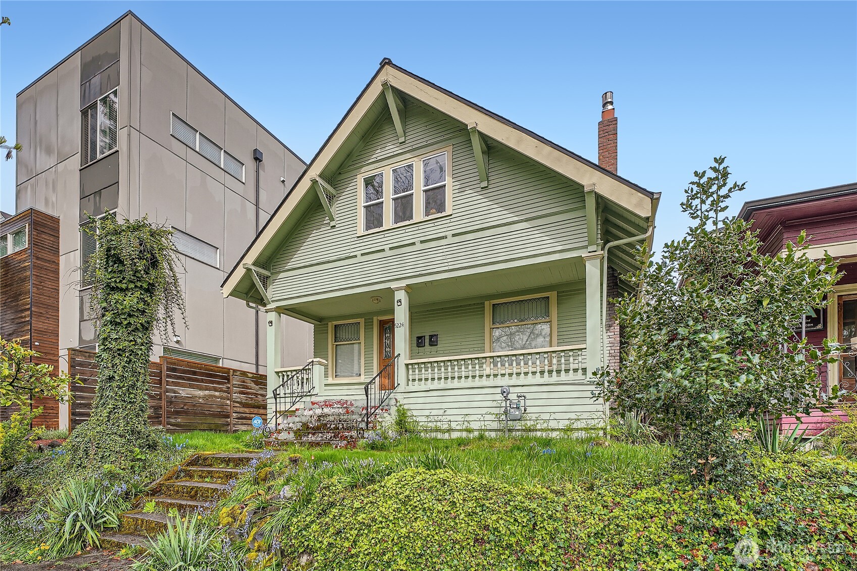 5224 12th Avenue NE