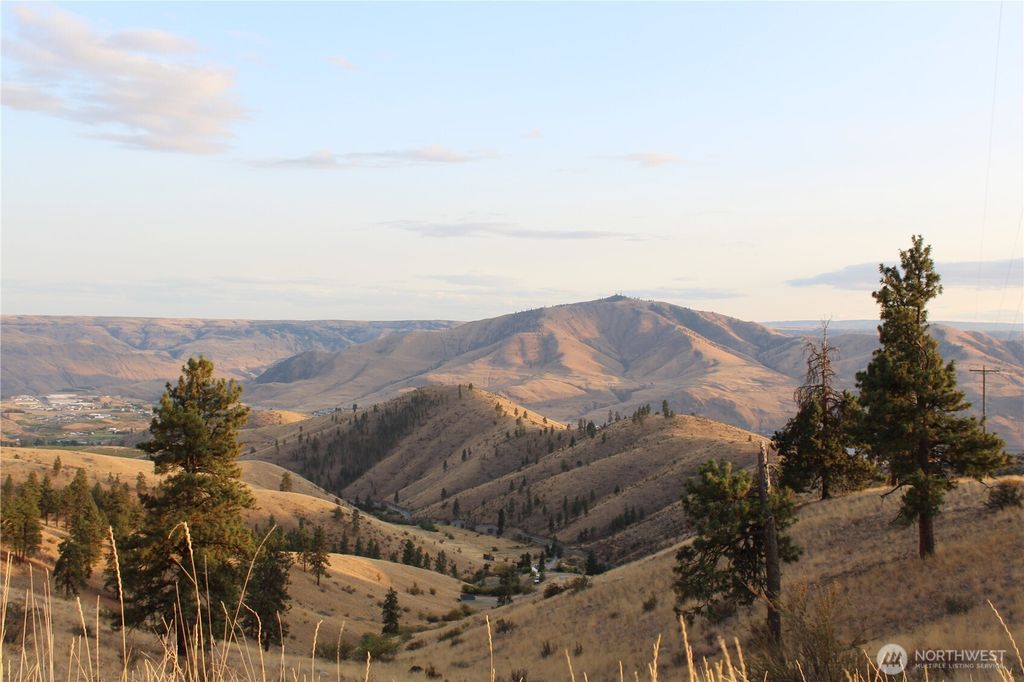 Photo of 0 XX Downhill Lane, Chelan, WA 98816 (MLS # 2507001)