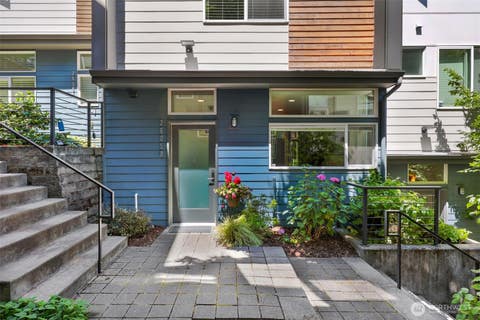 Photo of 2605 22nd AVE W AVE #B, Seattle, WA 98199 (MLS # 2537047)