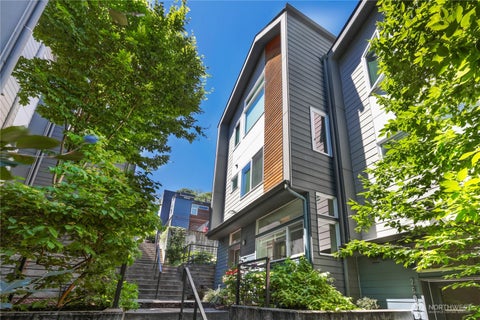 Photo of 2605 22nd AVE W AVE #B, Seattle, WA 98199 (MLS # 2537047)