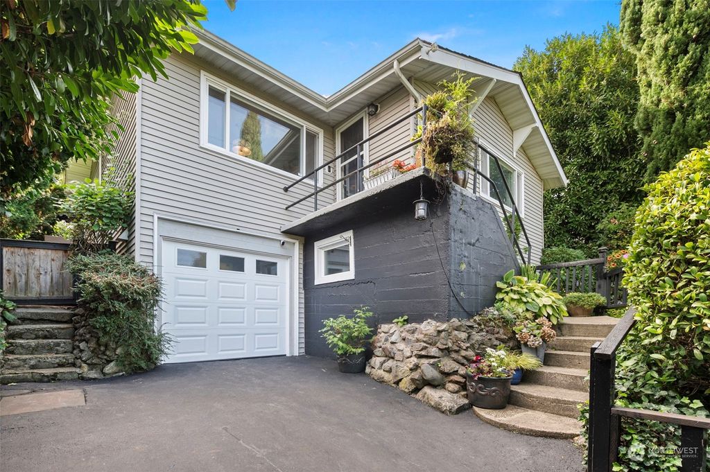 Photo of 1405 S 100th Street, Seattle, WA 98168 (MLS # 2293735)