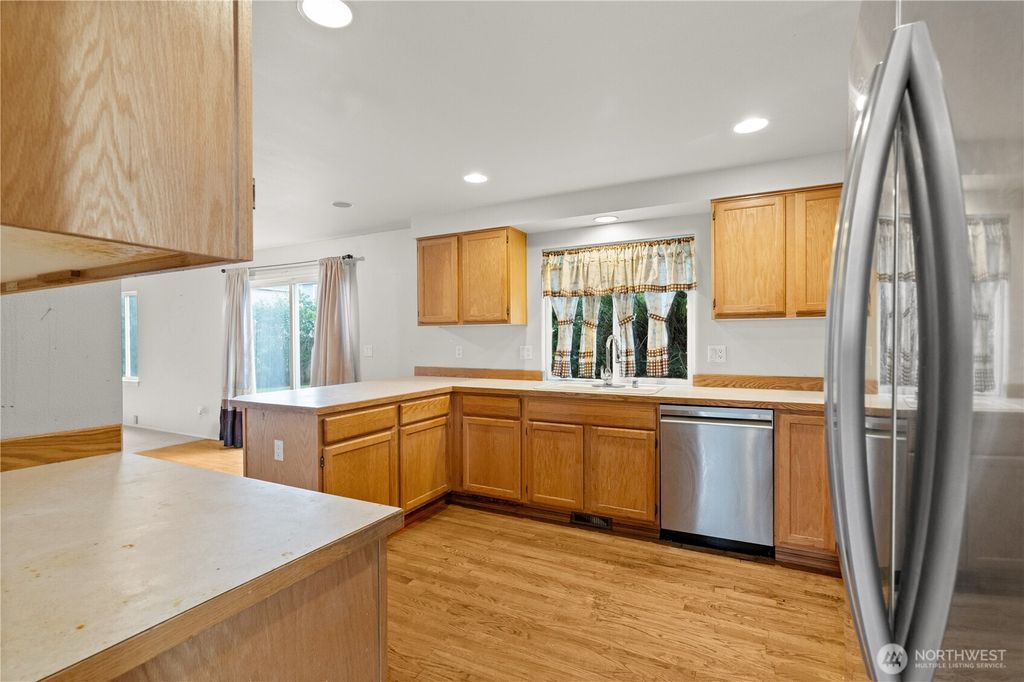 Photo of 12717 SE 301st Street, Auburn, WA 98092 (MLS # 2415381)