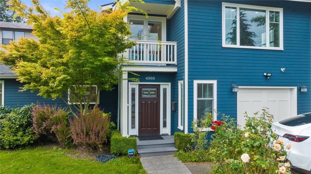 Photo of 6503 Linden Avenue N, Seattle, WA 98103 (MLS # 2292555)