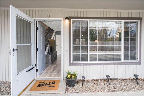 Photo of 3311 Redwood Avenue #10, Bellingham, WA 98225 (MLS # 2503854)