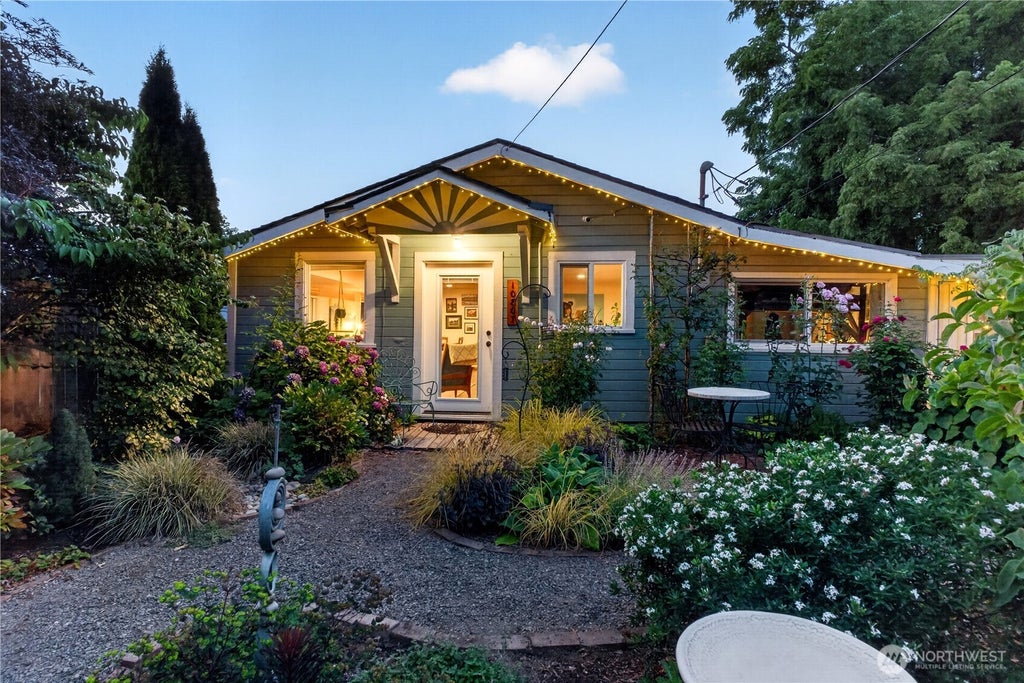 Photo of 10807 61st Street Ct E, Puyallup, WA 98372 (MLS # 2572361)
