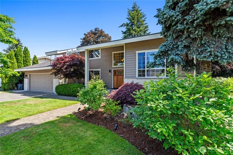 Photo of 19218 91st Avenue NE, Bothell, WA 98011 (MLS # 2533530)