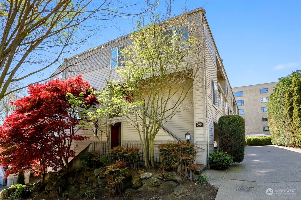 Photo of 202 W Olympic Place #401, Seattle, WA 98119 (MLS # 2227657)