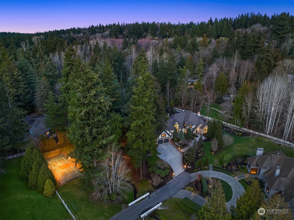 Photo of 3520 116th Avenue NE, Bellevue, WA 98004 (MLS # 2033702)