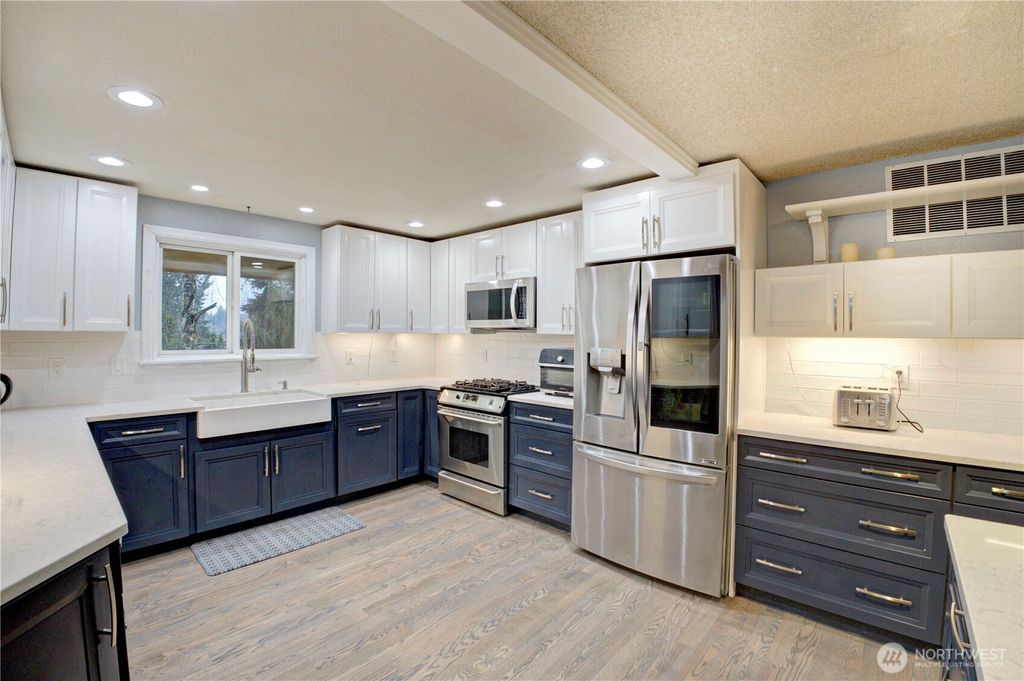 Photo of 13107 7th Avenue Ct E, Parkland, WA 98445 (MLS # 2480665)