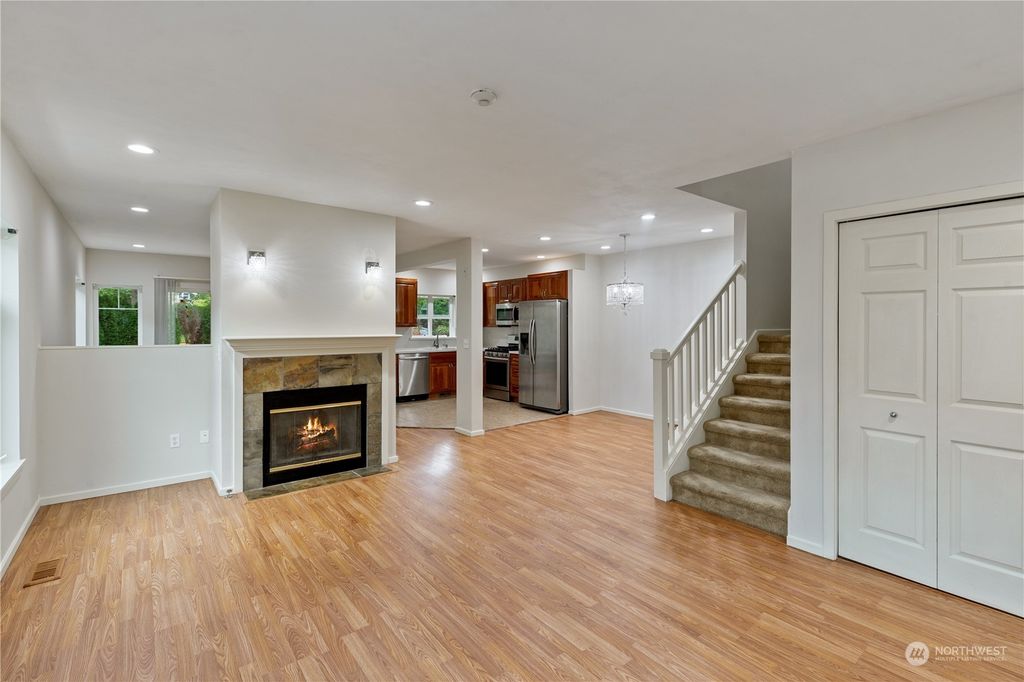 Photo of 9234 159th Place NE, Redmond, WA 98052 (MLS # 1998874)