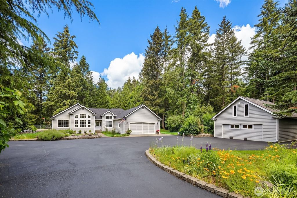Photo of 9821 344th Street S, Roy, WA 98580 (MLS # 2533124)