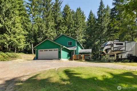 Photo of 2800 Albright Avenue SE, Port Orchard, WA 98366 (MLS # 2555892)