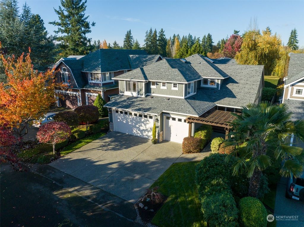 Photo of 8300 NE 125th Place, Kirkland, WA 98034 (MLS # 2181882)