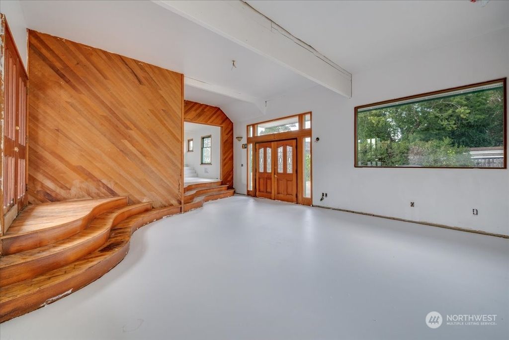 Photo of 9826 26th Avenue SW, Seattle, WA 98106 (MLS # 2270242)