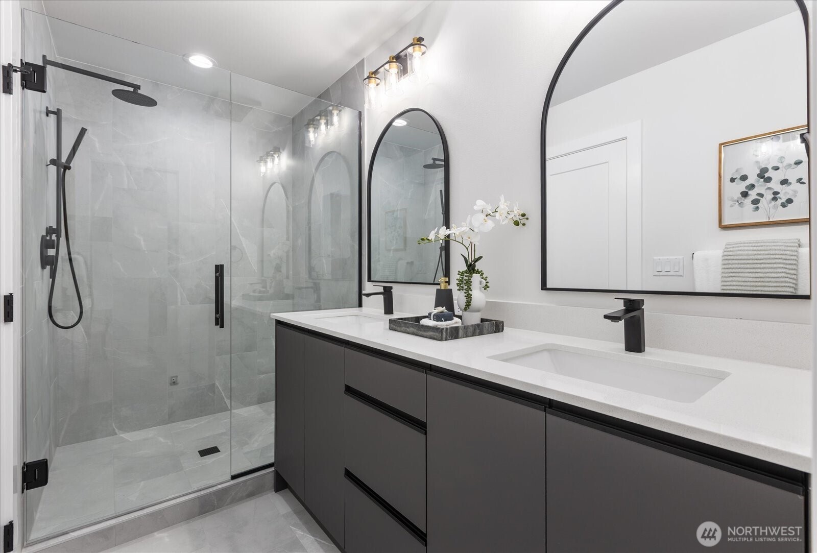 3118 Queen Anne Avenue N