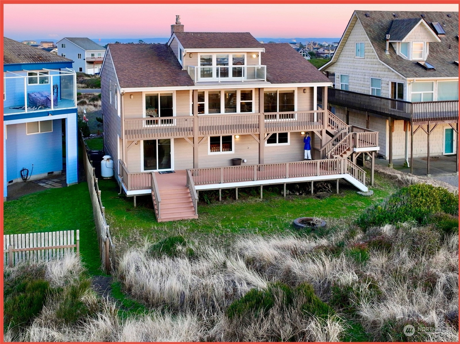 1289 Ocean Shores Boulevard SW