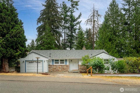 Photo of 1250 NE 188th Street, Shoreline, WA 98155 (MLS # 2548261)