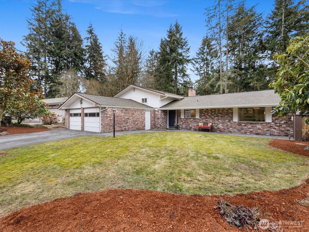 Photo of 29823 6th Avenue S, Federal Way, WA 98003 (MLS # 2331556)