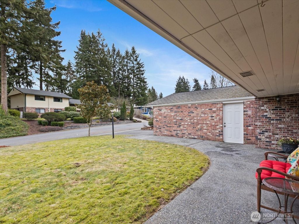 Photo of 29823 6th Avenue S, Federal Way, WA 98003 (MLS # 2331556)