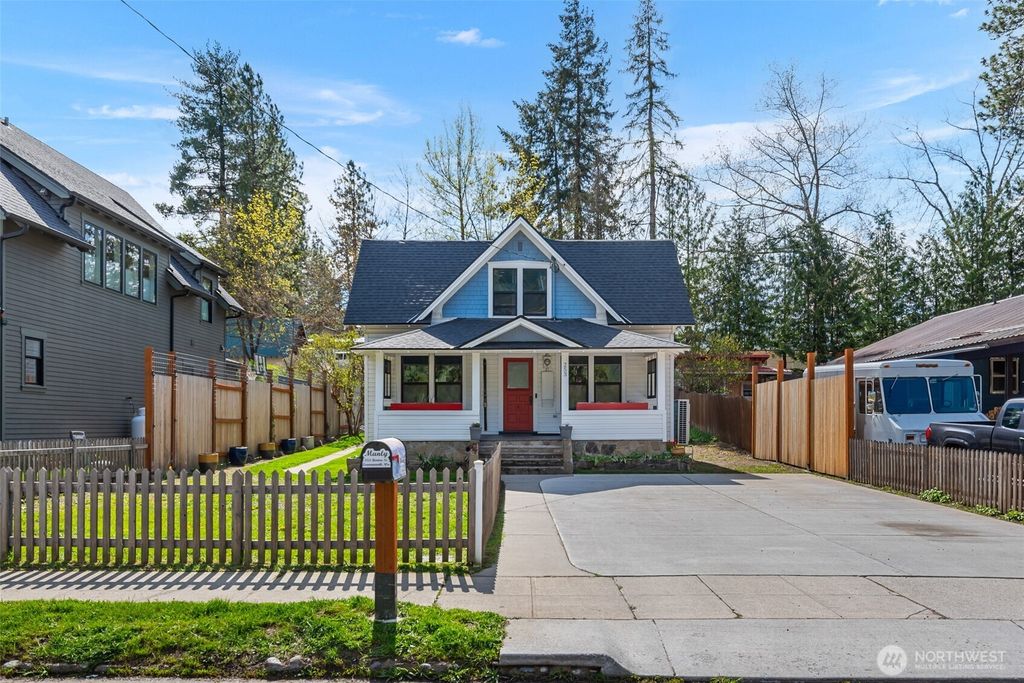 Photo of 253 Benton Street, Leavenworth, WA 98826 (MLS # 2508639)