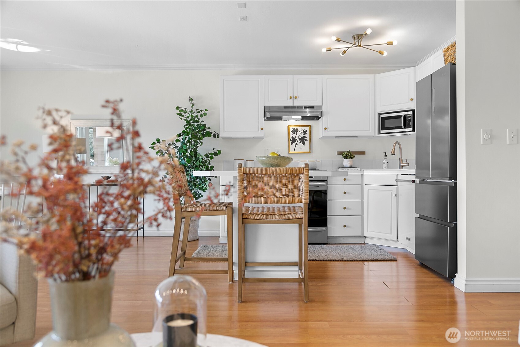 2501 Canterbury Lane E 221