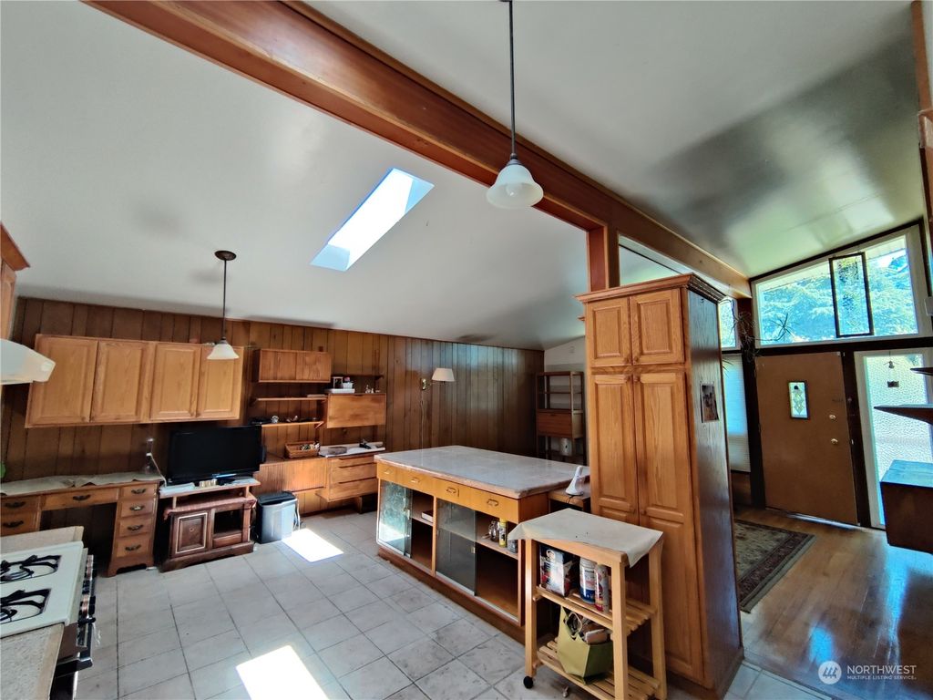 Photo of 19223 34th Avenue S, SeaTac, WA 98188 (MLS # 2252844)