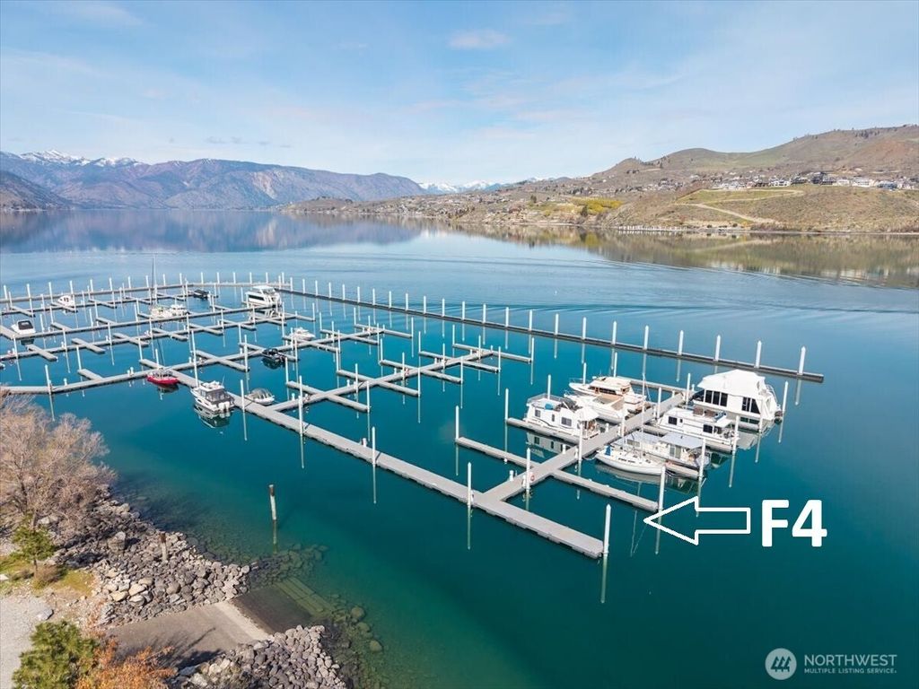 Photo of 1350 W Woodin Avenue #F4, Chelan, WA 98816 (MLS # 2503097)