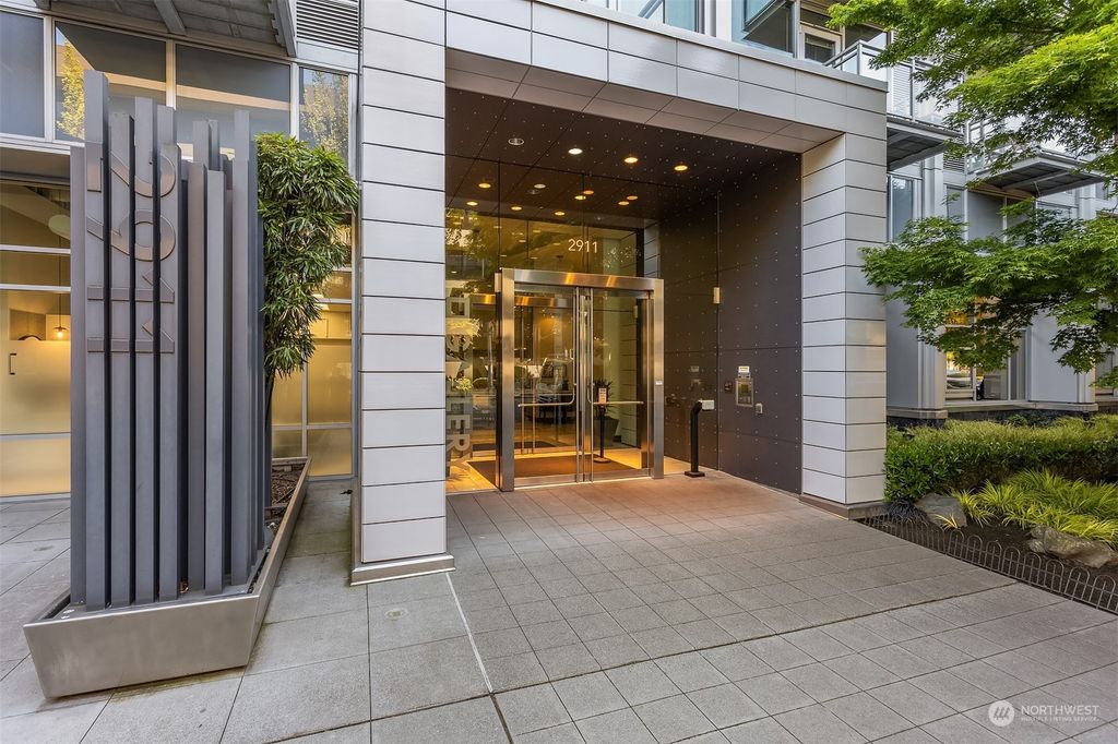 Photo of 2911 2nd Avenue #508, Seattle, WA 98121 (MLS # 2214897)