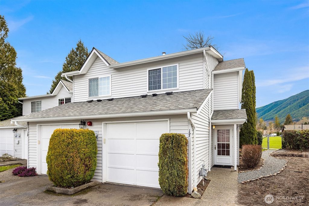 Photo of 315 E Park Street St #A17, North Bend, WA 98045 (MLS # 2336599)
