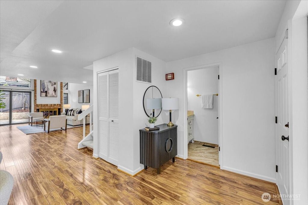 Photo of 161 142ND Place NE, Bellevue, WA 98007 (MLS # 2474804)