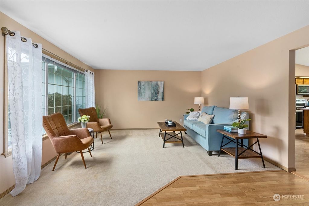 Photo of 2207 Anacortes Avenue NE, Renton, WA 98059 (MLS # 2161549)