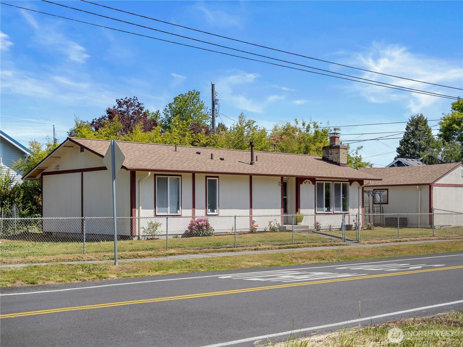 4915 N 37th Street