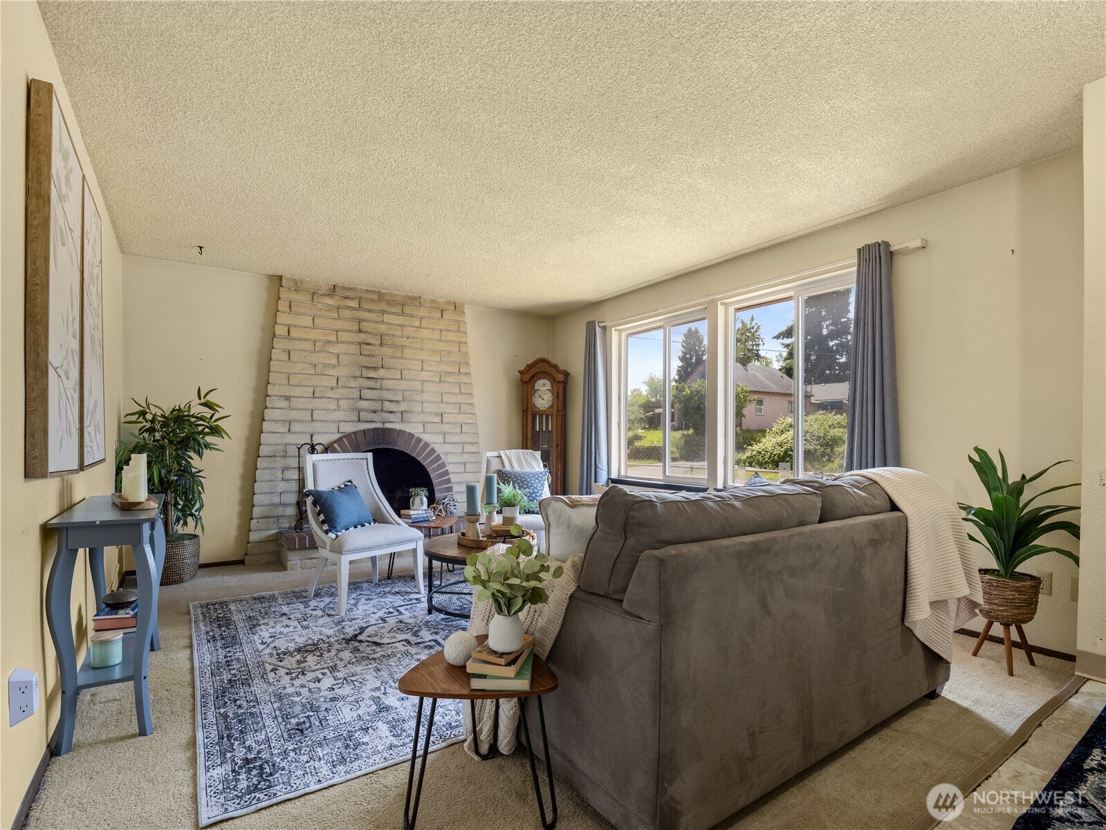 4915 N 37th Street