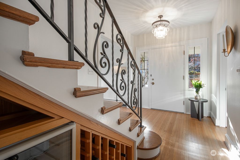 Photo of 2214 E Crescent Drive, Seattle, WA 98112 (MLS # 2326453)