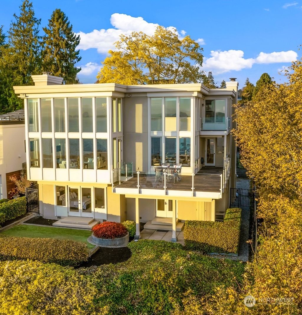 Photo of 2617 W Galer Street, Seattle, WA 98199 (MLS # 2014869)