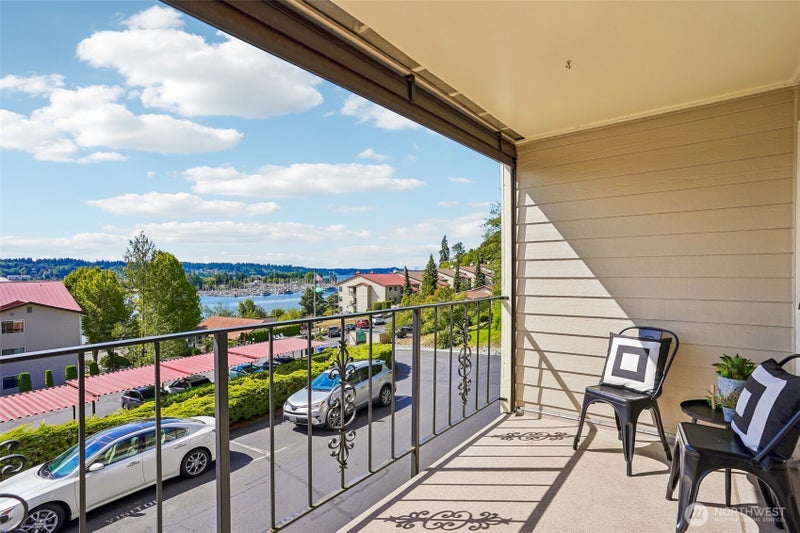 908 East Bay Drive NE E-104