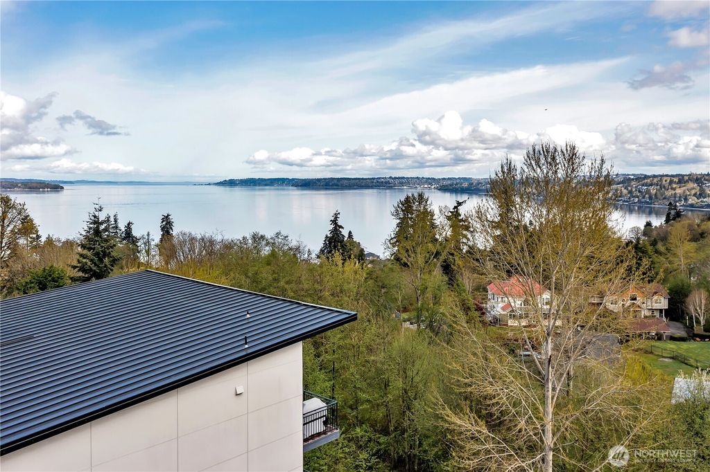 Photo of 0 SW 297th Street, Federal Way, WA 98023 (MLS # 2465212)